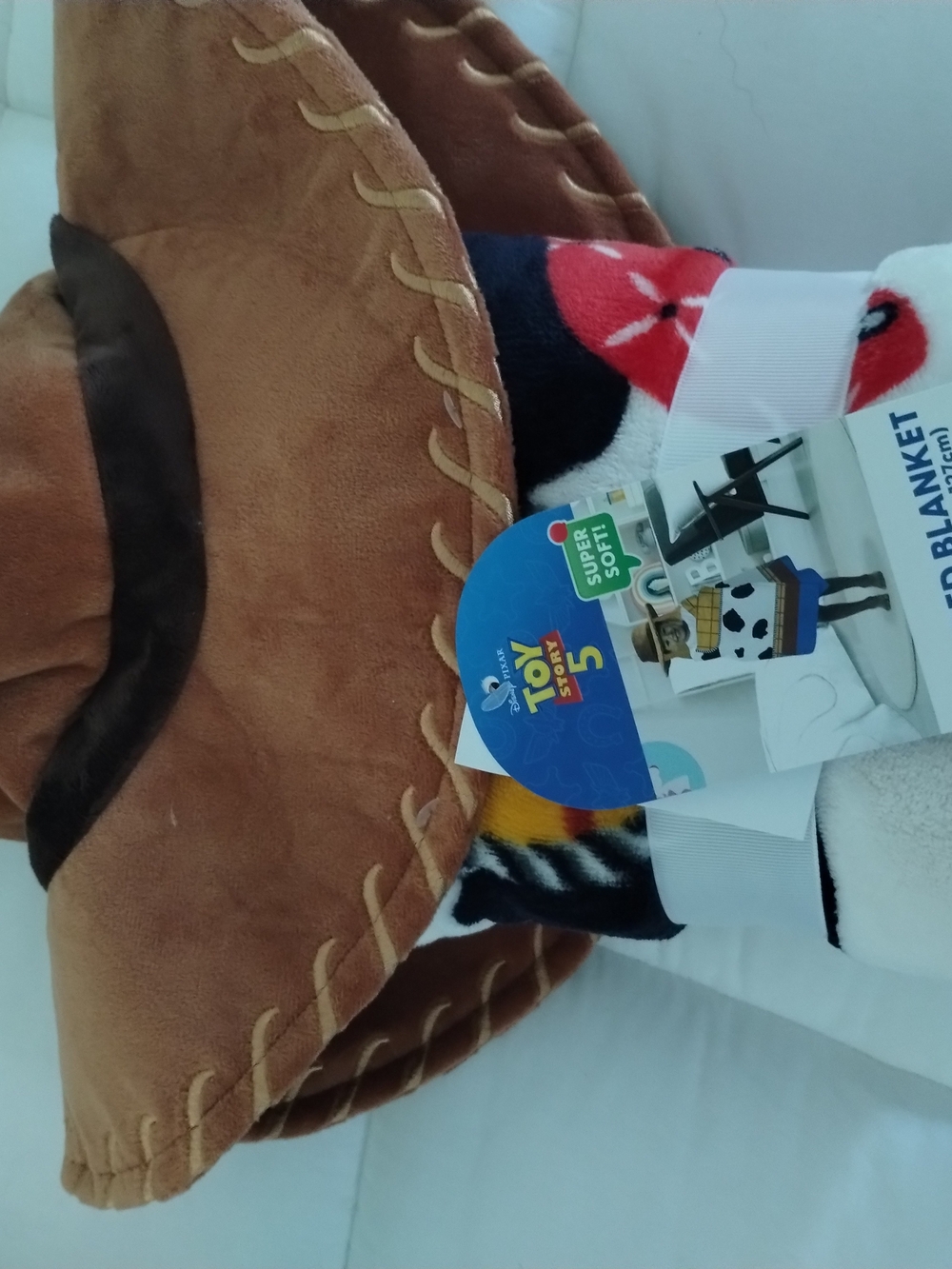 5 Woody Soft Brown Cowboy Hat & Multi-Color Kids Blanket Set Toy Story 5